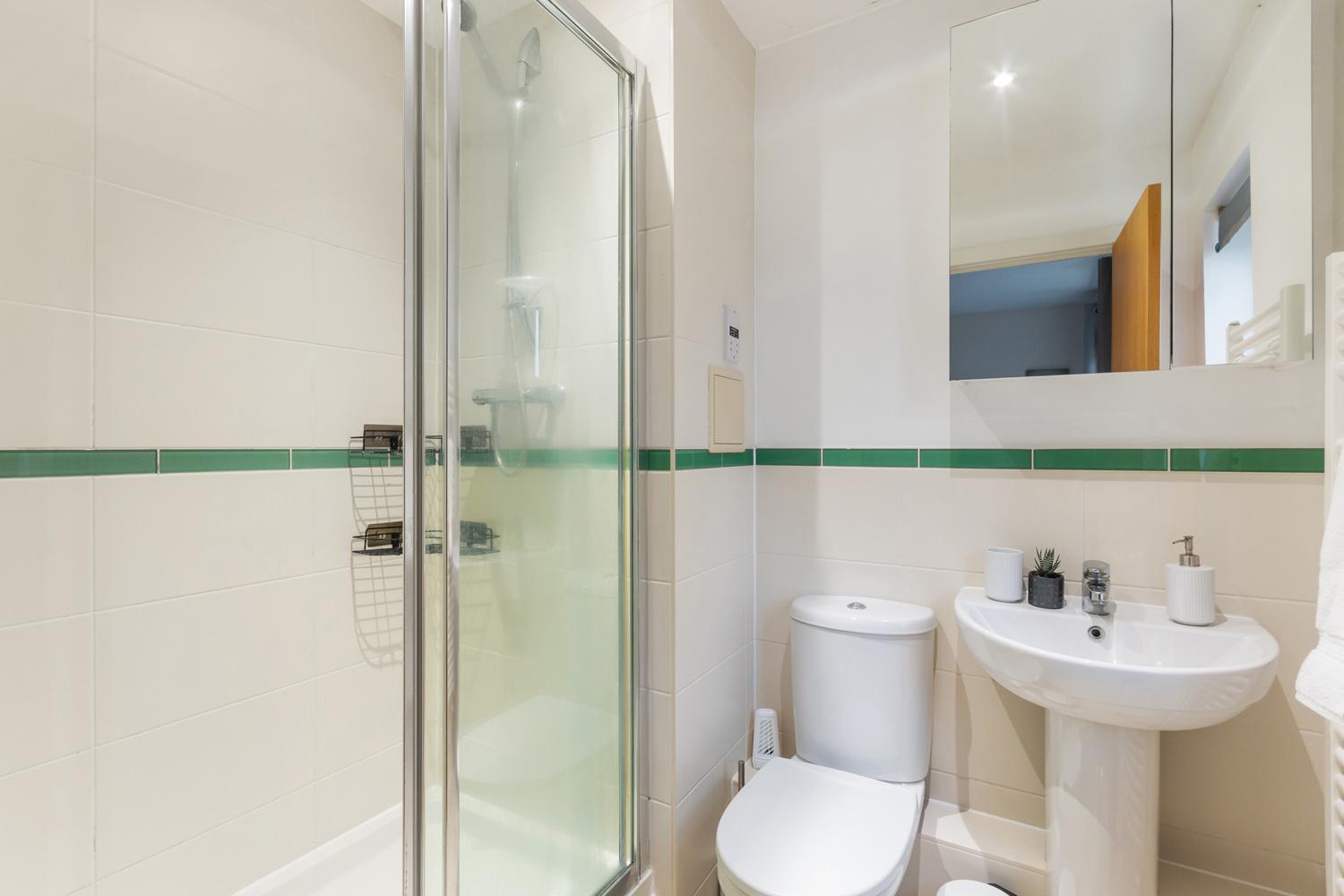 Sleeps9 Parking&Garage 17 Mins To Gatwick, 30 To London Villa Merstham Exterior photo